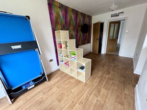 Family Room- click for photo gallery